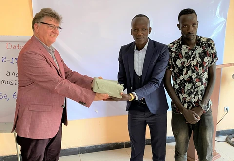 Ak'mo wandi helli kitaba